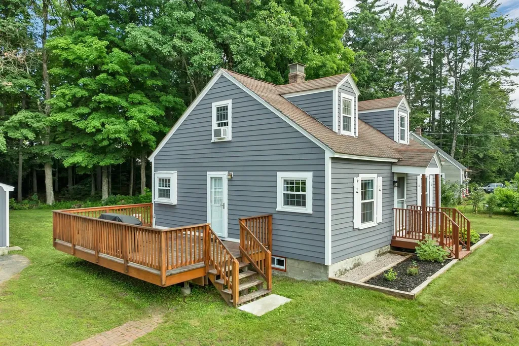 12 Mountain View Drive Hill NH 03243