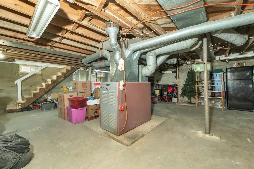 12 Mountain View Drive Hill NH 03243