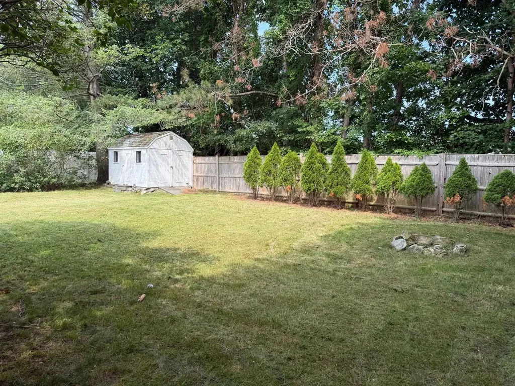 10 Ruth Lane Hampton NH 03842