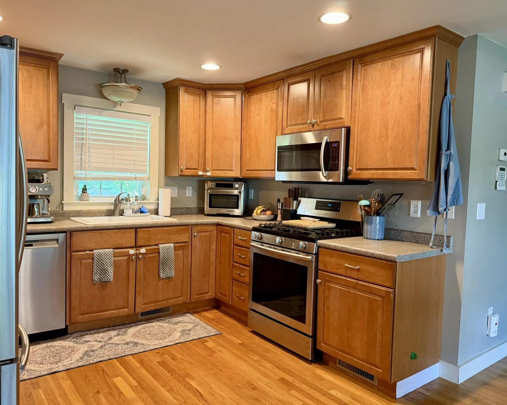 10 Ruth Lane Hampton NH 03842