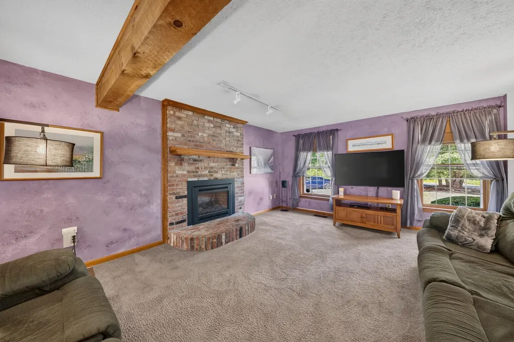 177 Ridge Road Nashua NH 03062