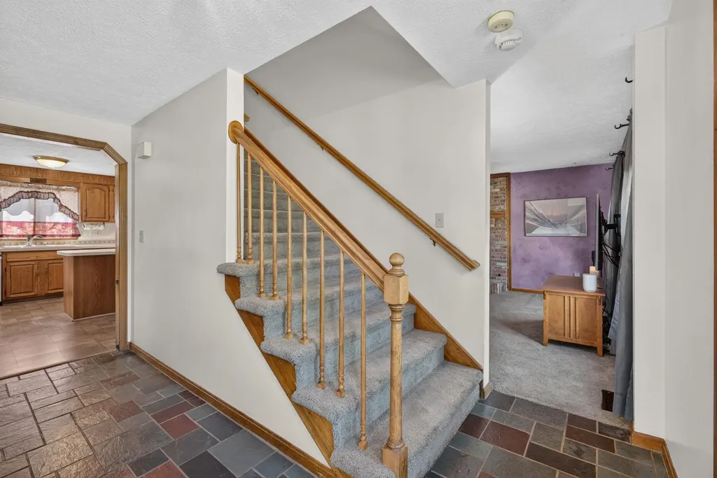 177 Ridge Road Nashua NH 03062