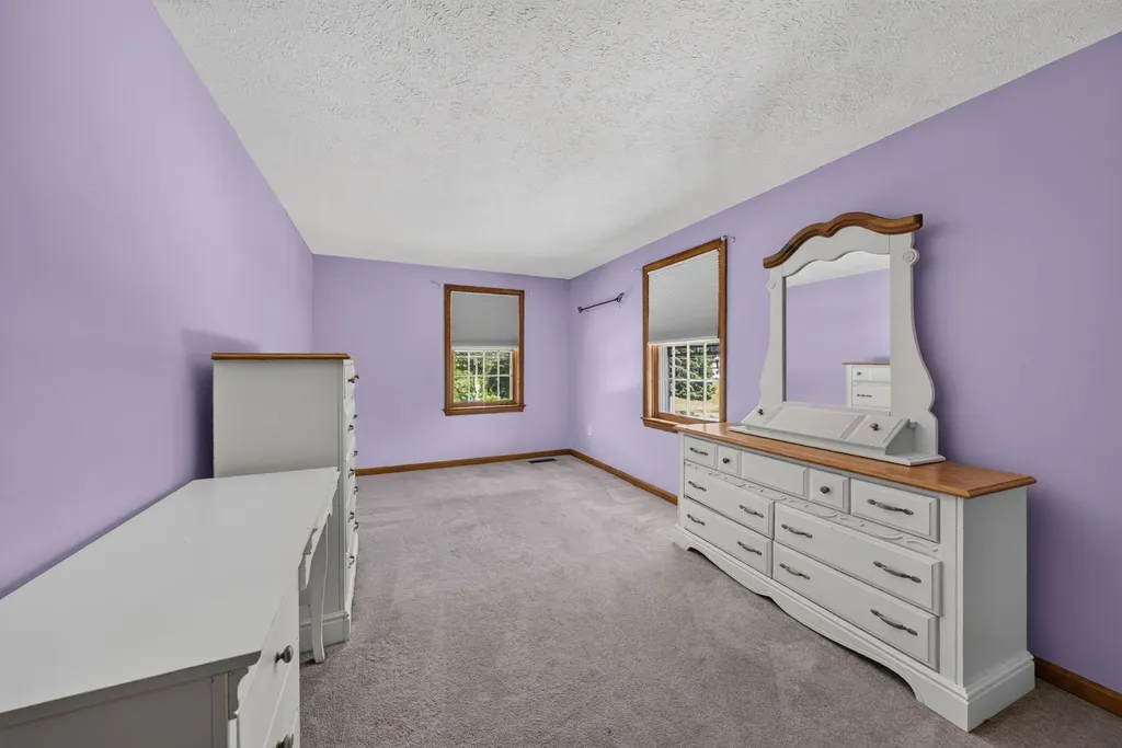 177 Ridge Road Nashua NH 03062