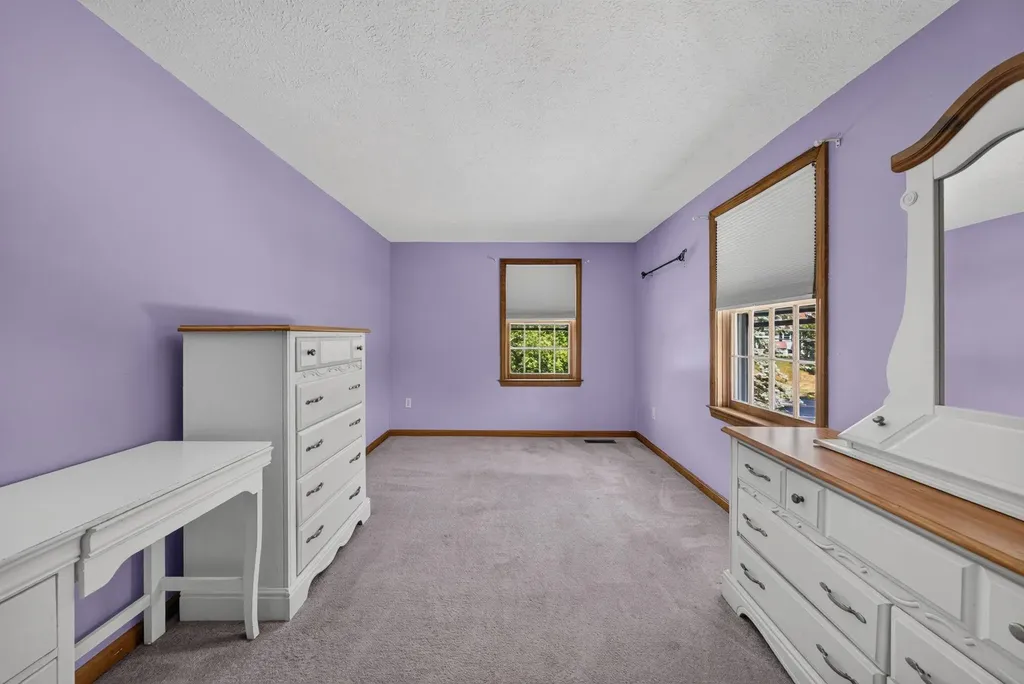 177 Ridge Road Nashua NH 03062