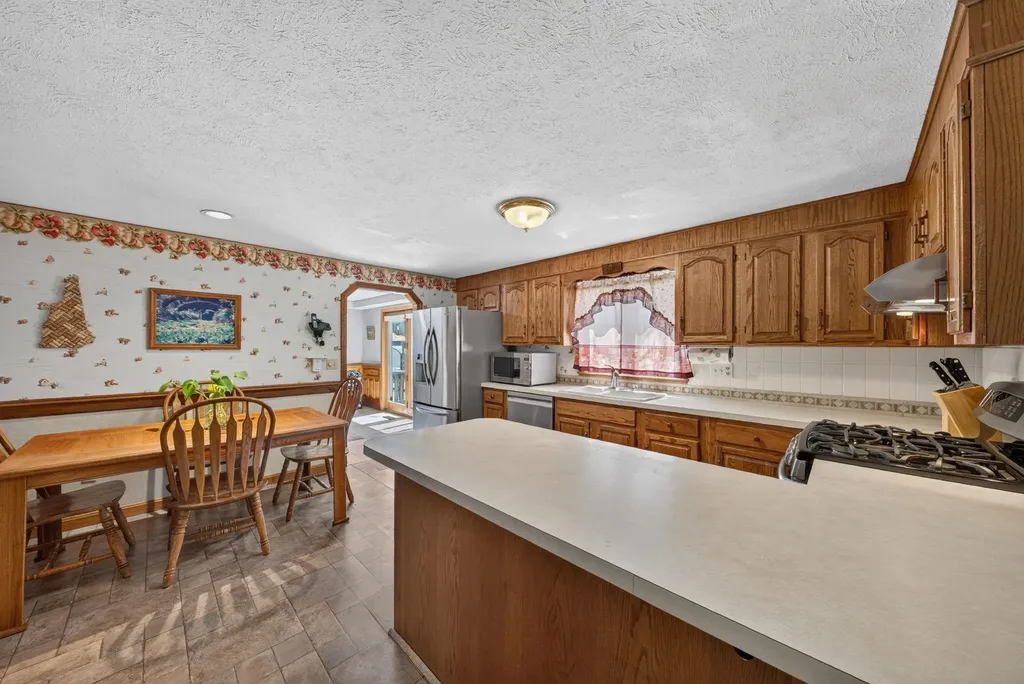 177 Ridge Road Nashua NH 03062