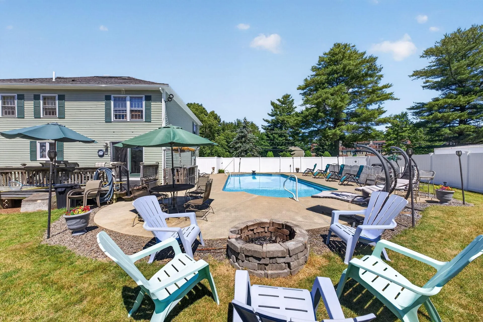177 Ridge Road Nashua NH 03062