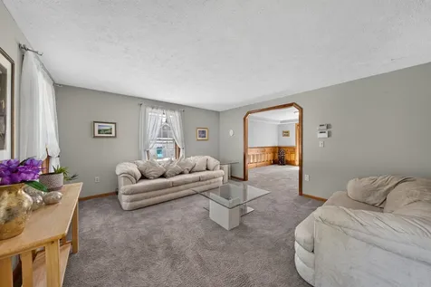 177 Ridge Road Nashua NH 03062