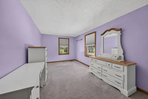 177 Ridge Road Nashua NH 03062
