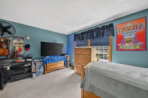 177 Ridge Road Nashua NH 03062