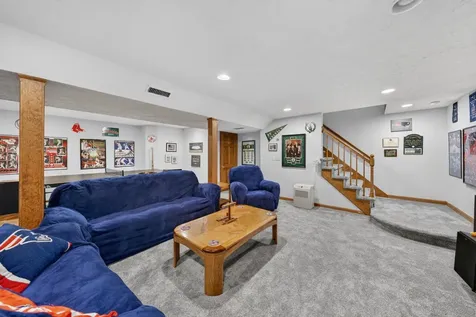 177 Ridge Road Nashua NH 03062