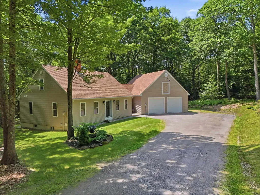 499 New Hampshire Route 140 Road Gilmanton NH 03237