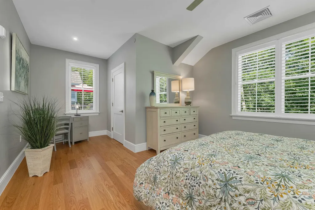 24 Willey Creek Road Exeter NH 03833