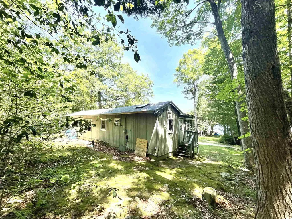 402 Davis Road Wakefield NH 03872