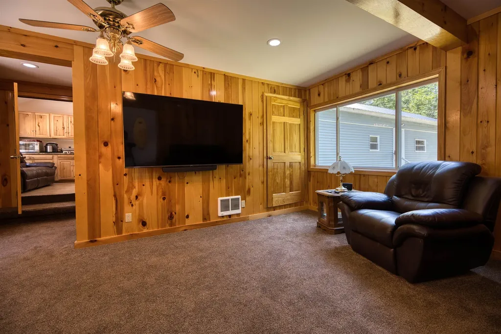 98 Thibodeau Lane Tamworth NH 03886