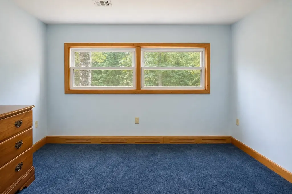 98 Thibodeau Lane Tamworth NH 03886