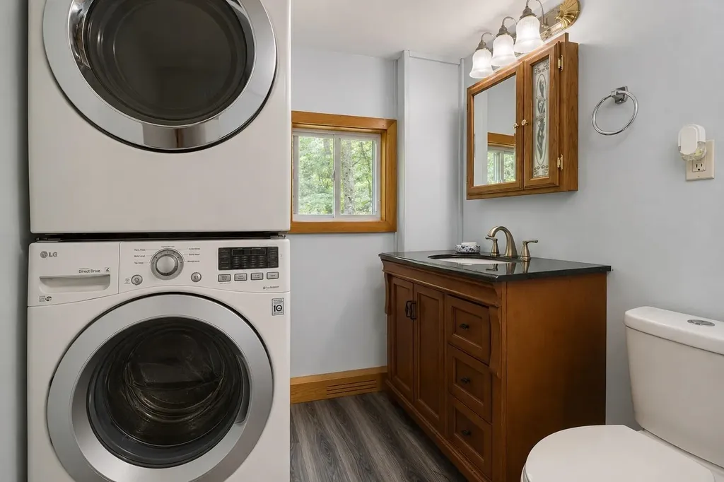 98 Thibodeau Lane Tamworth NH 03886