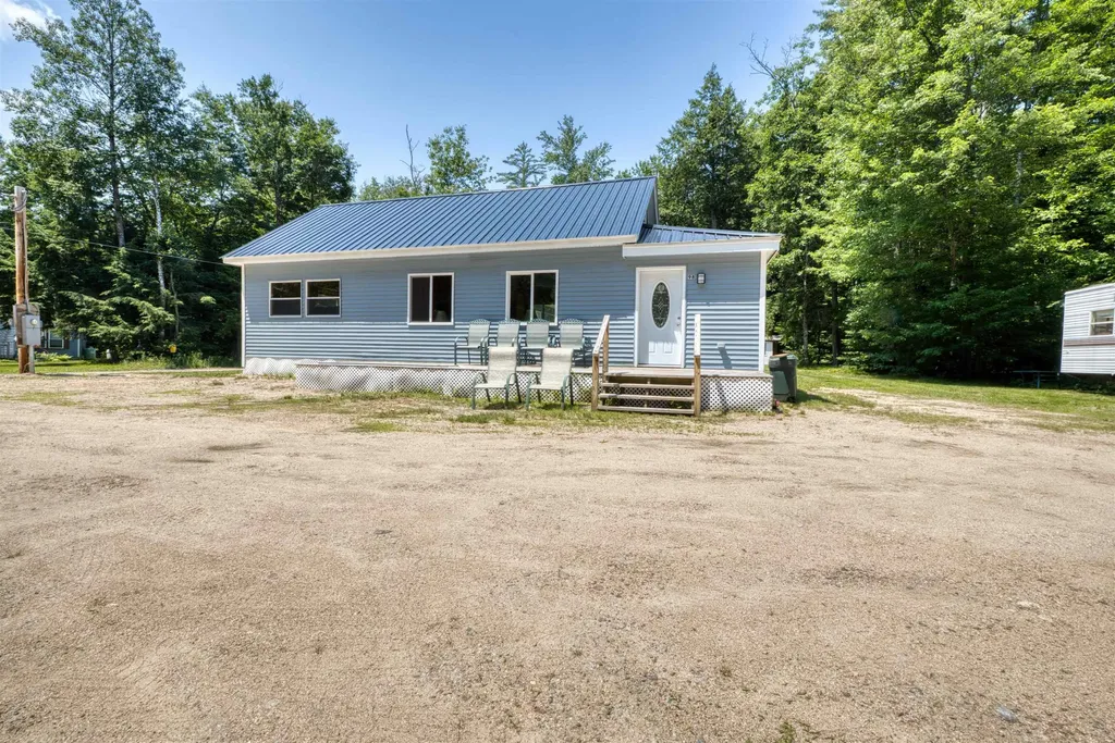98 Thibodeau Lane Tamworth NH 03886