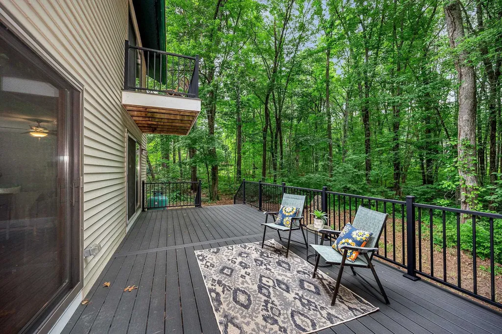 10 Shelly Drive Pelham NH 03076