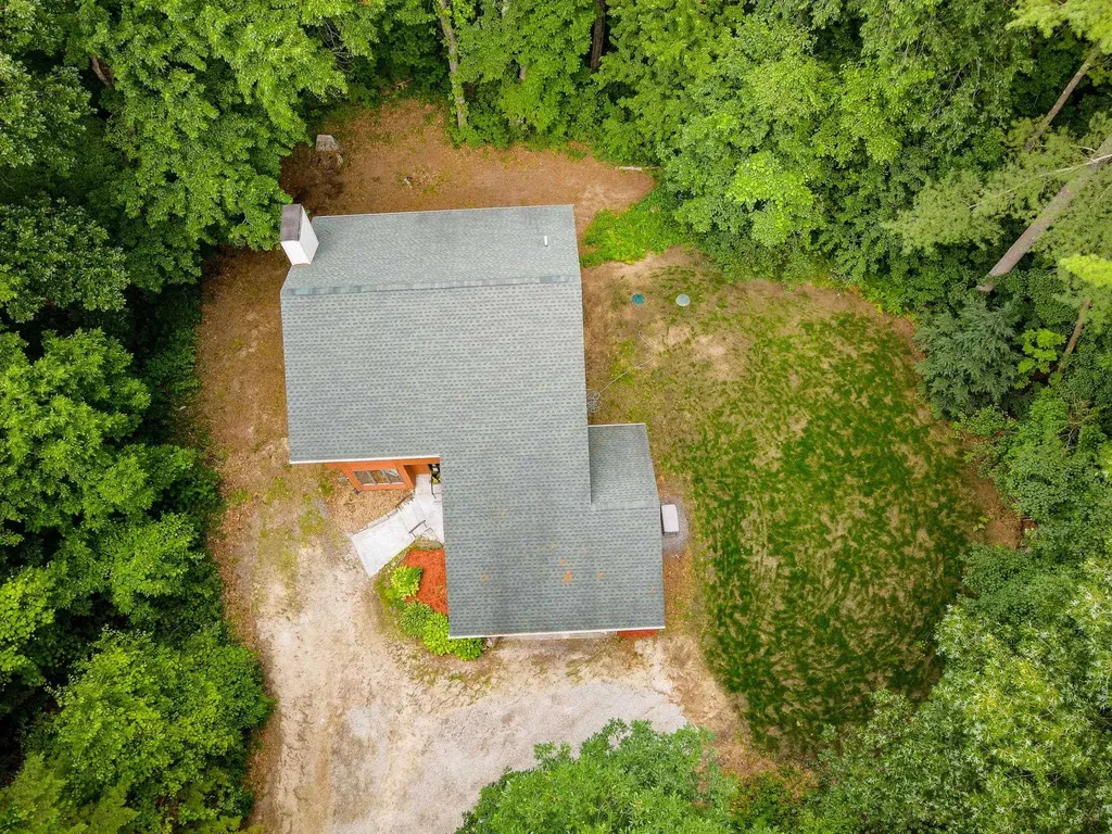 10 Shelly Drive Pelham NH 03076