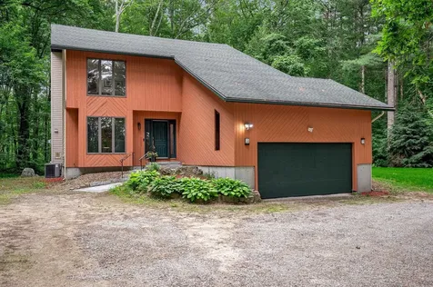 10 Shelly Drive Pelham NH 03076