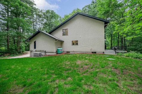 10 Shelly Drive Pelham NH 03076