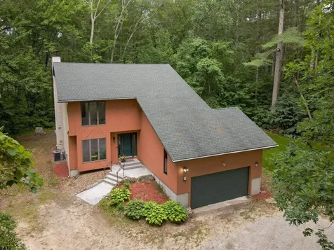 10 Shelly Drive Pelham NH 03076