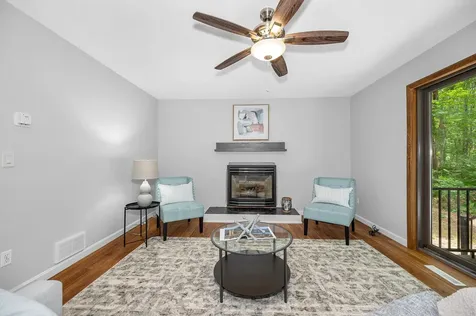 10 Shelly Drive Pelham NH 03076