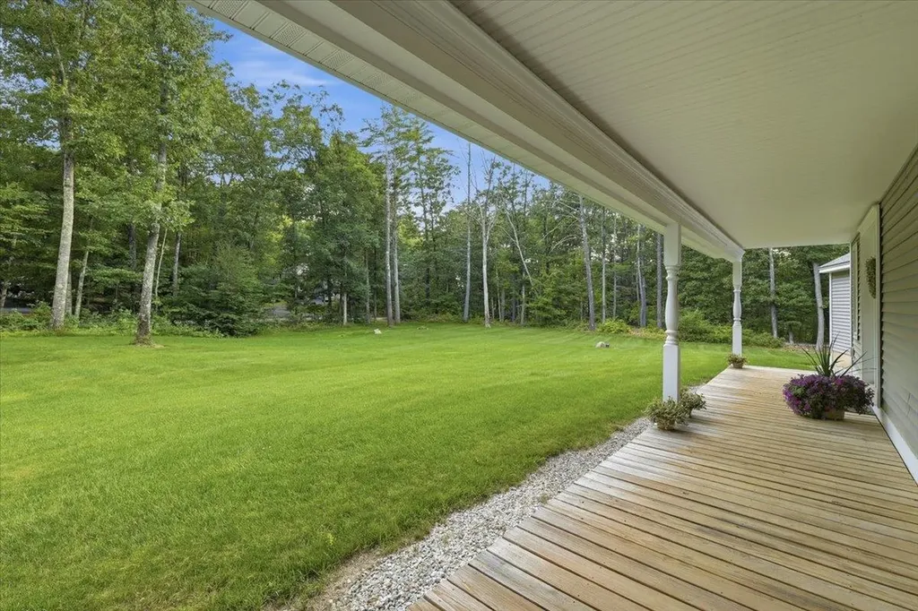 44 County Road Amherst NH 03031