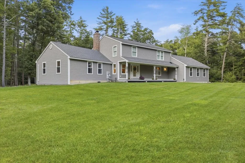 44 County Road Amherst NH 03031