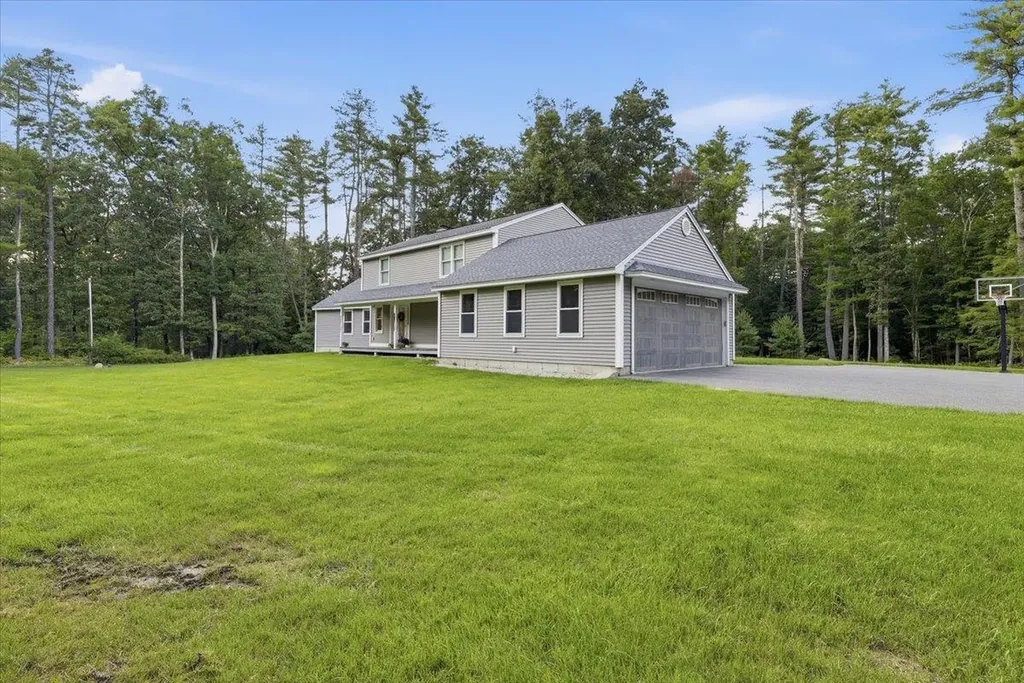 44 County Road Amherst NH 03031