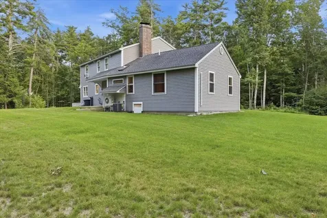 44 County Road Amherst NH 03031