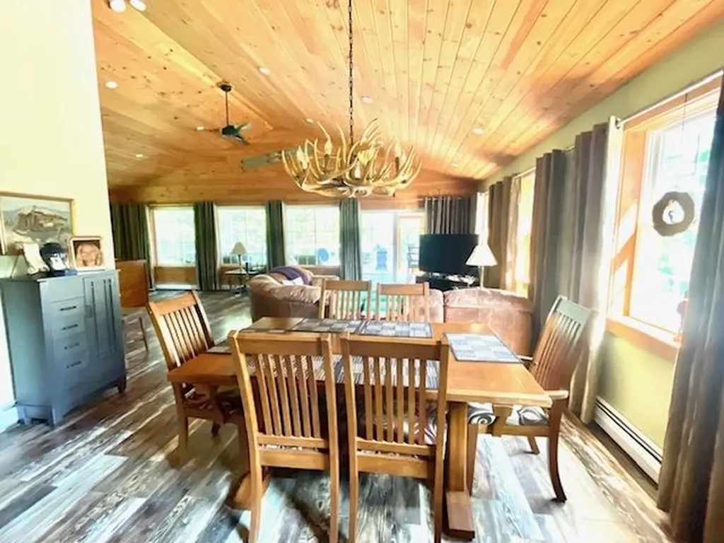 5 South Cove Road Wakefield NH 03872