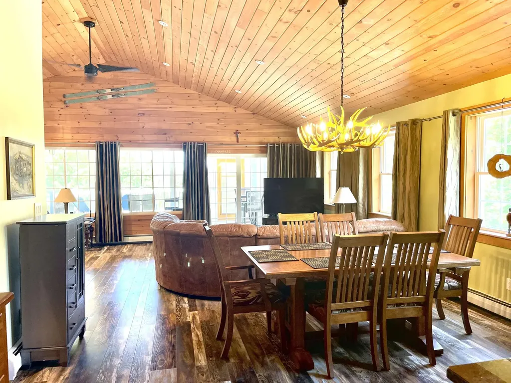 5 South Cove Road Wakefield NH 03872