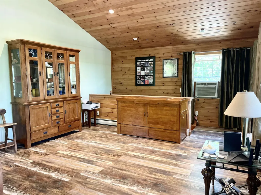 5 South Cove Road Wakefield NH 03872