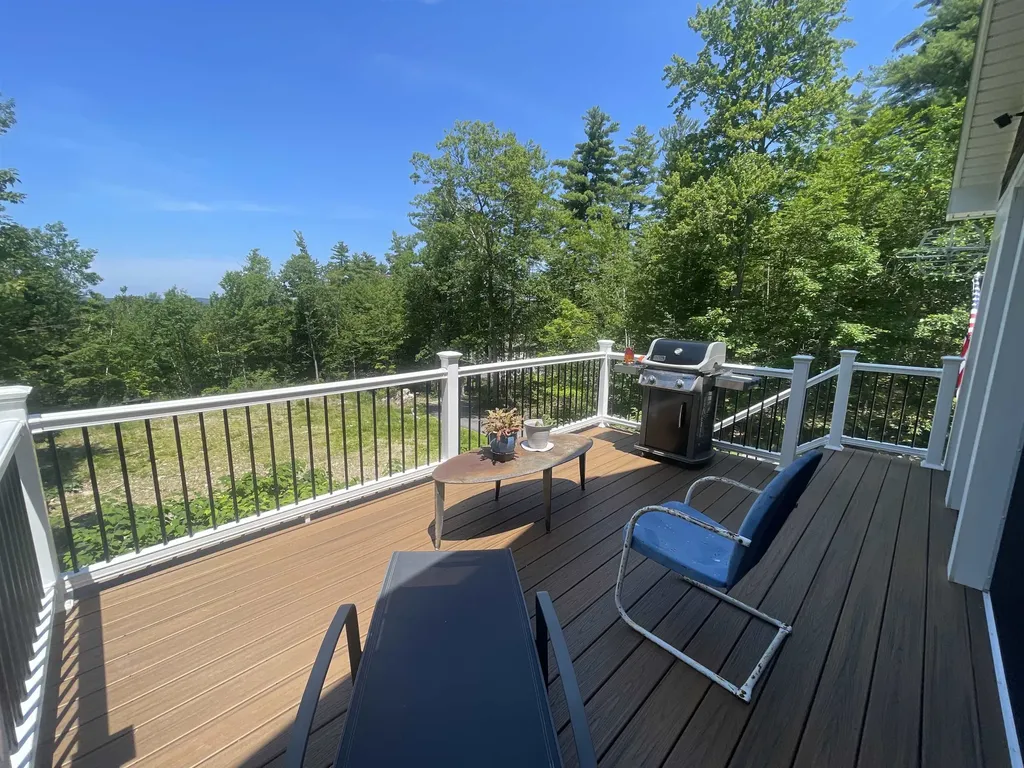 5 South Cove Road Wakefield NH 03872