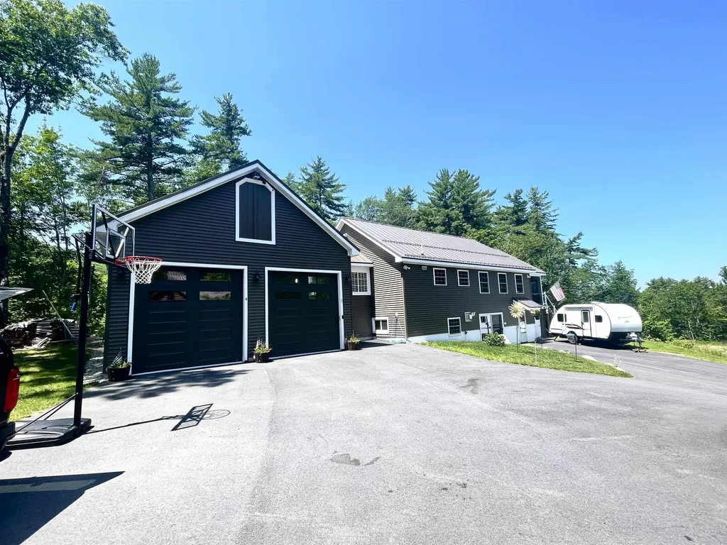 5 South Cove Road Wakefield NH 03872