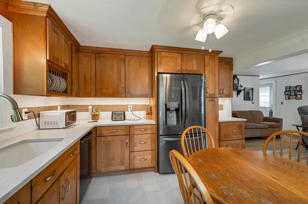 20 Maplecrest Street Newmarket NH 03857