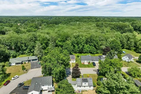 20 Maplecrest Street Newmarket NH 03857