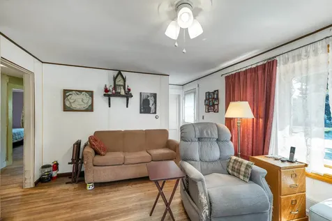 20 Maplecrest Street Newmarket NH 03857