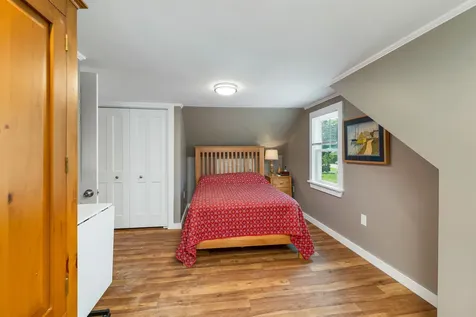 20 Maplecrest Street Newmarket NH 03857