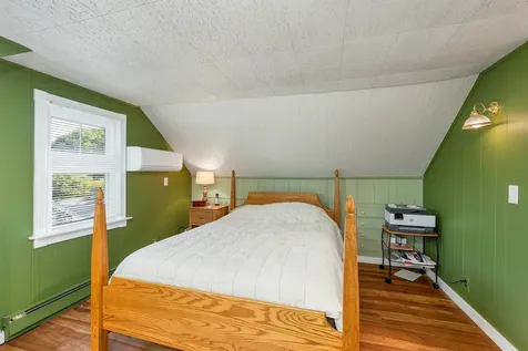 20 Maplecrest Street Newmarket NH 03857