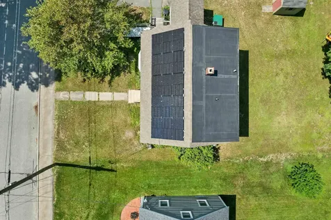20 Maplecrest Street Newmarket NH 03857