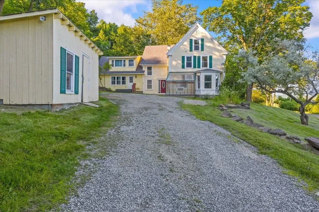 5971 Snake Mountain Road Weybridge VT 05753