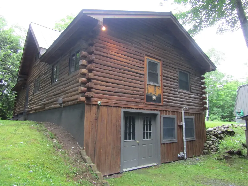 21 Pine Grove Lane Eden VT 05453