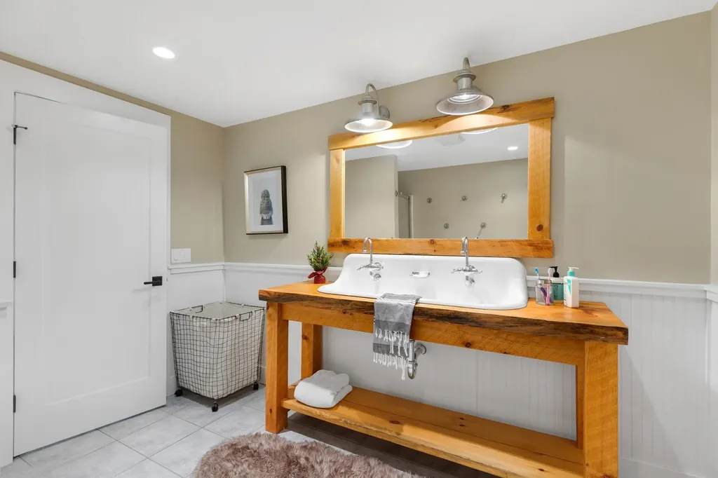 476 Dix Hill Plymouth VT 05056