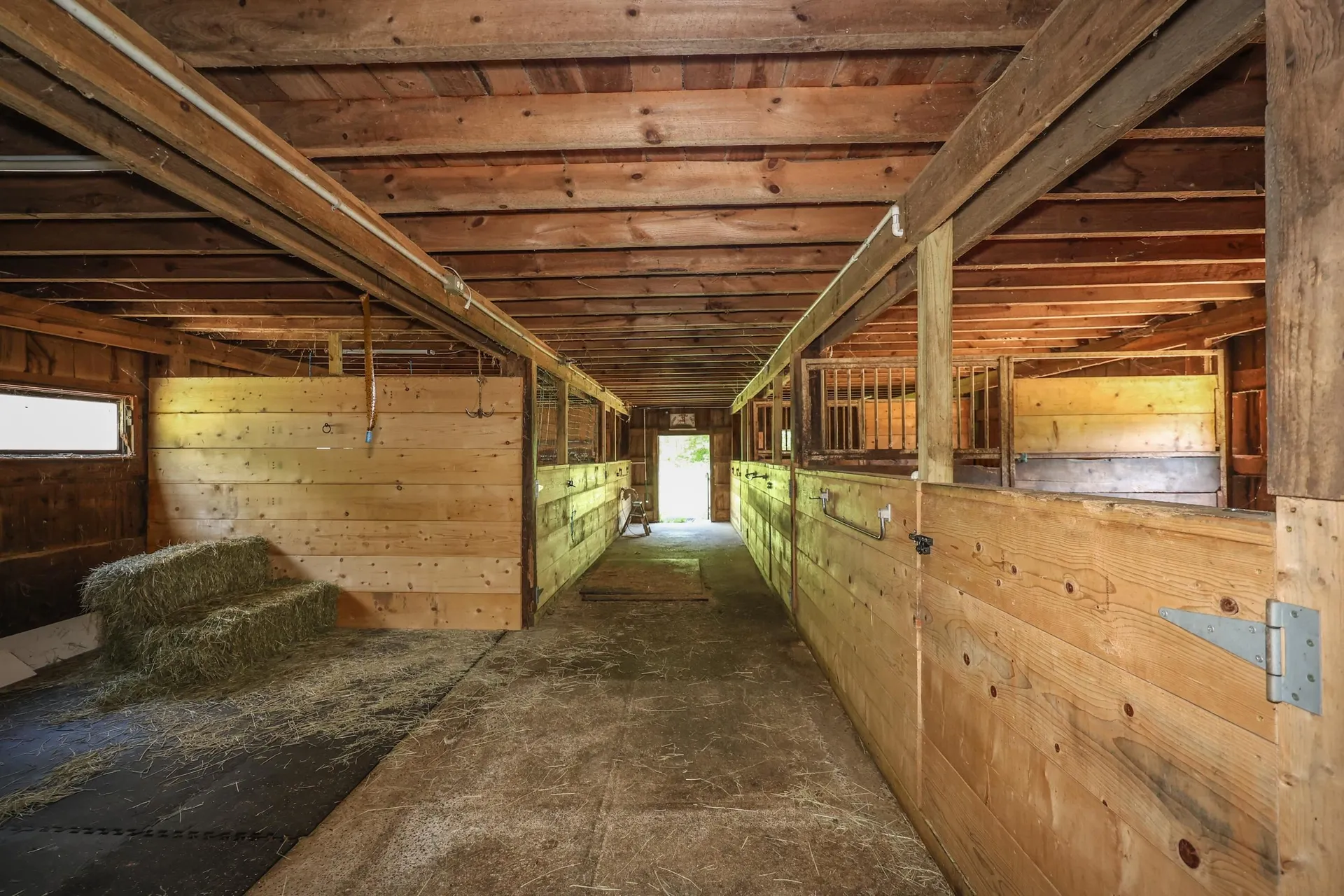 22 Holton Circle Londonderry NH 03053