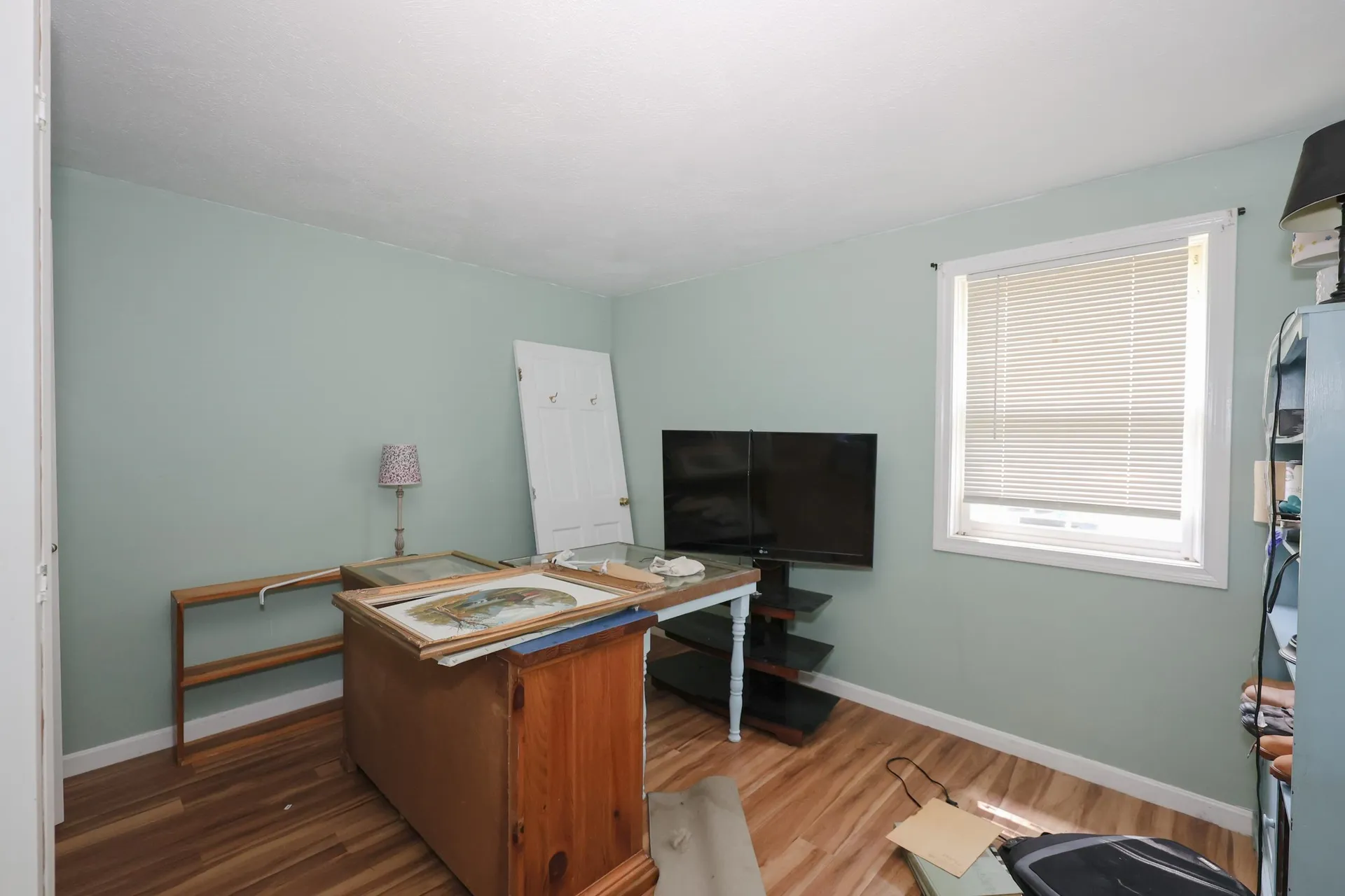 22 Holton Circle Londonderry NH 03053