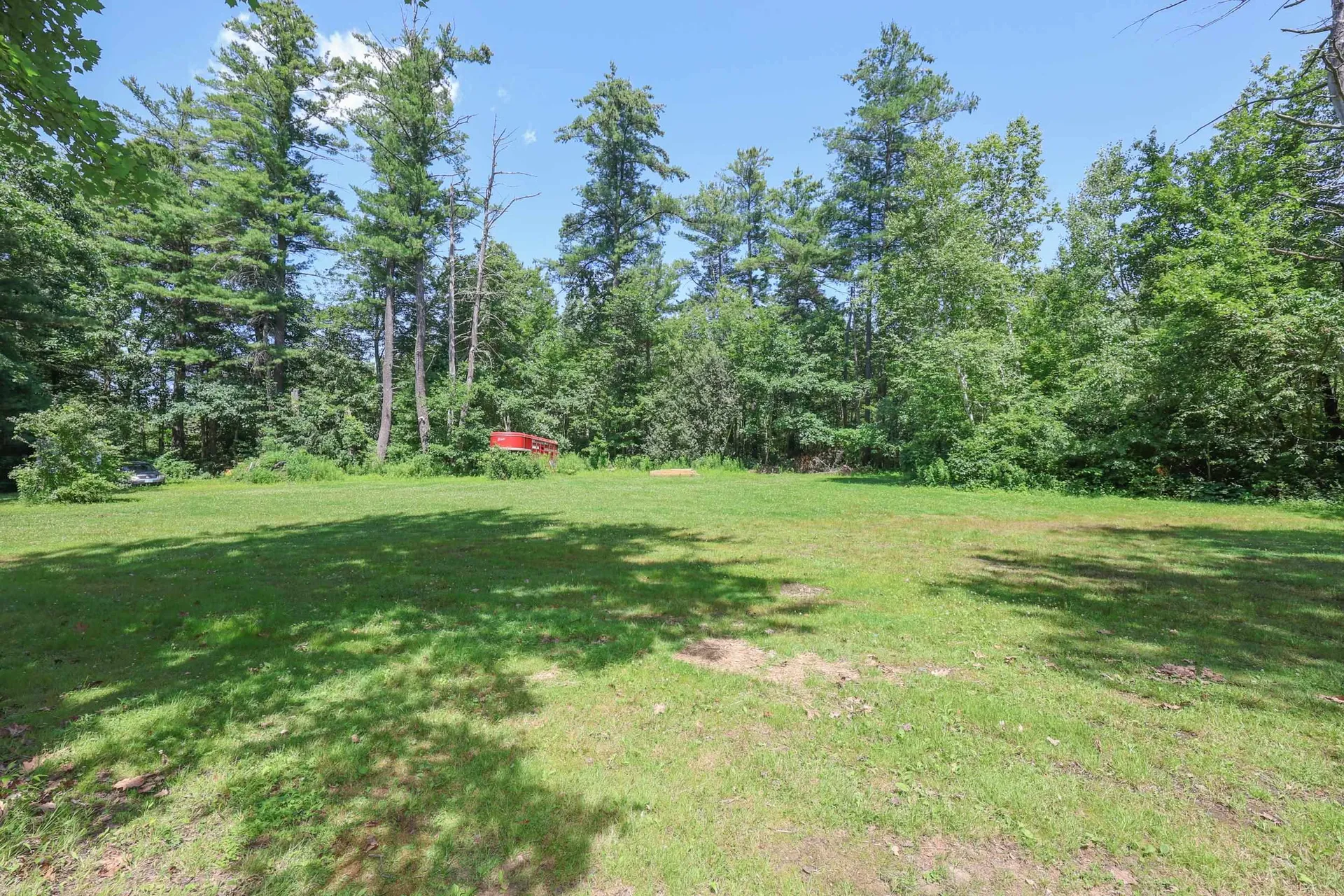 22 Holton Circle Londonderry NH 03053
