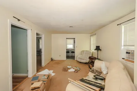 22 Holton Circle Londonderry NH 03053