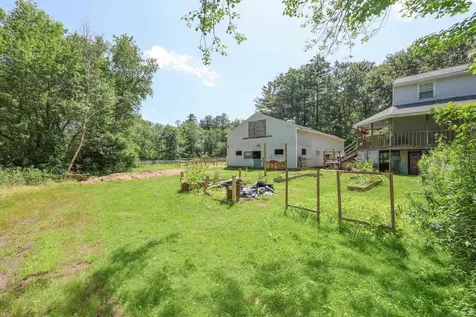 22 Holton Circle Londonderry NH 03053